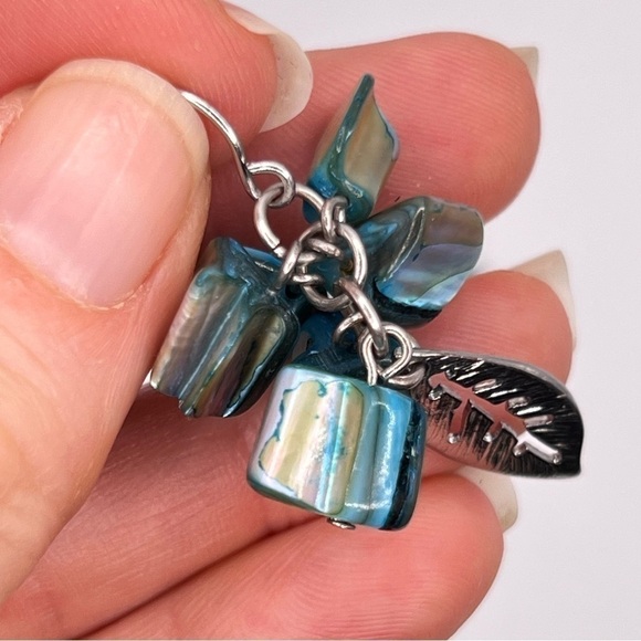 Dangly Beaded Earrings with Metal Feather Accent - Picture 5 of 7